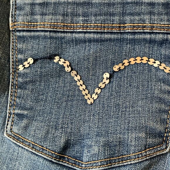 Levi’s 512 Perfectly Slimming Size 16 Blue Denim Bermuda Shorts - Picture 8 of 9